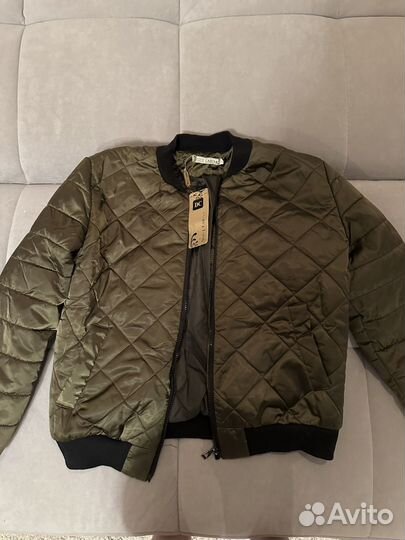 Бомбер женский