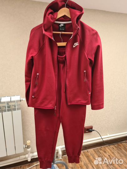 Костюм спортивный