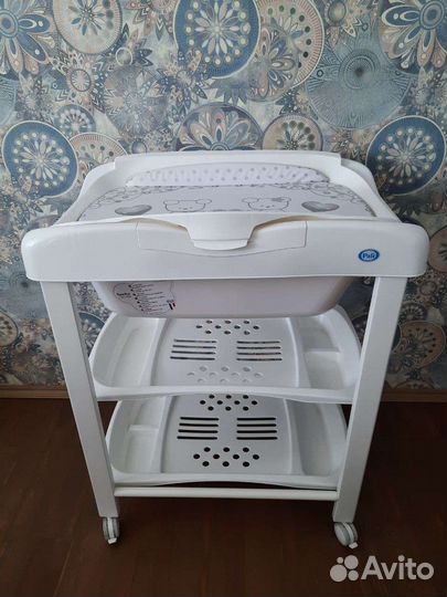 Пеленальный столик с ванночкой Pali