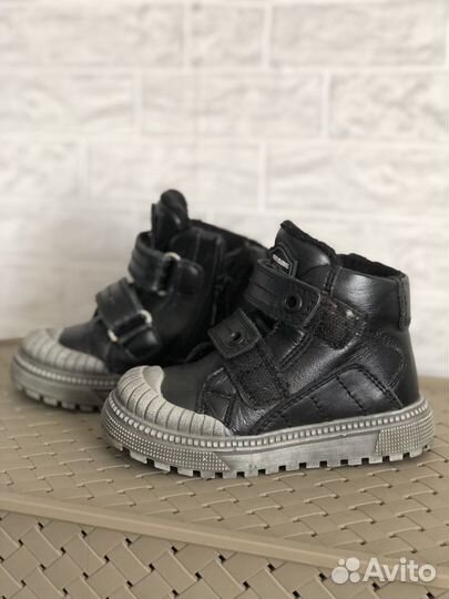 Ботинки демисезонные для мальчика 22 размер