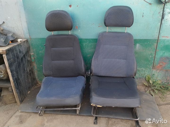 Передние сиденья Нива Ваз 21213 21214
