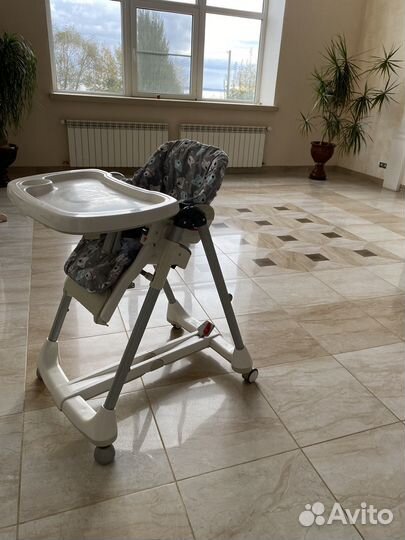 Стульчик для кормления peg perego