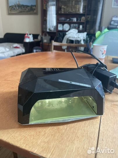 Led-лампа для маникюра