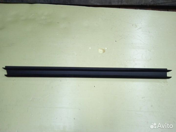 Уплотнитель стекла двери внутренний (бархотка)