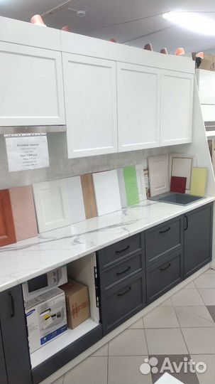 Кухонный гарнитур новый