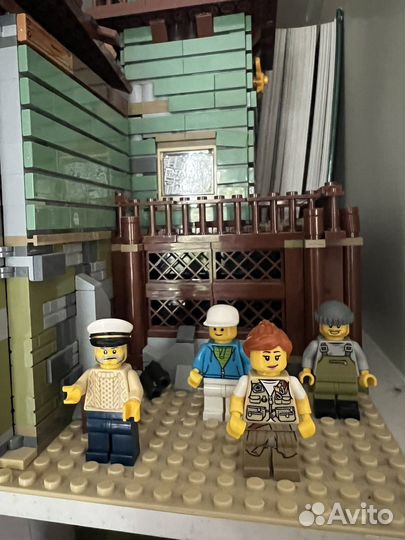 Lego 21310 Old fishing store Рыболовный магазин