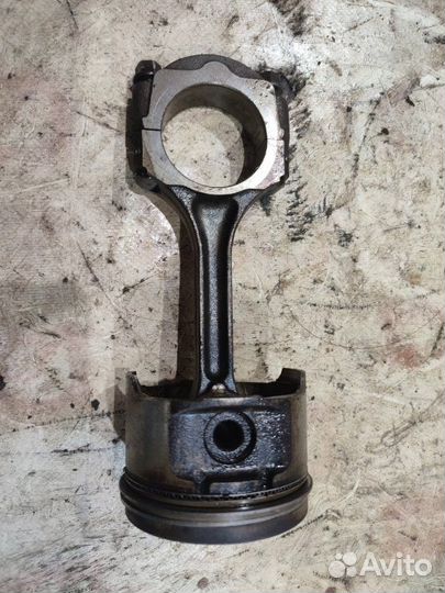 Поршень с шатуном Renault Symbol LB0C K7JA700 2006