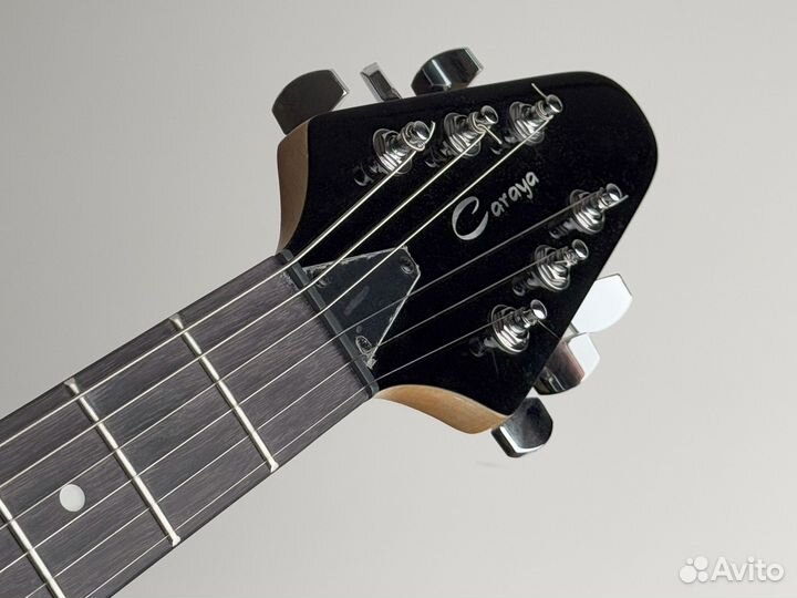 Электрогитара стрела Caraya caraya E235BK flying V