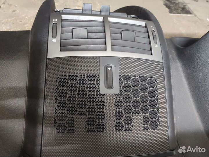 Торпедо Peugeot 407