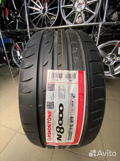 Roadstone N8000 255/35 R19 96W