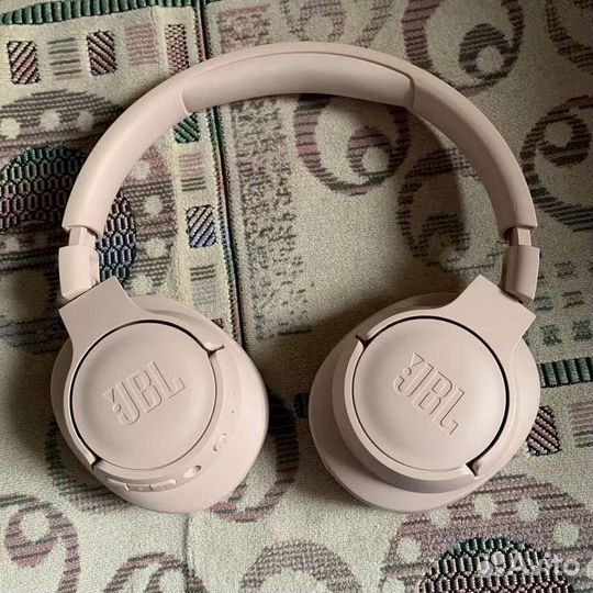 Беспроводные наушники JBL Tune 710BT белые