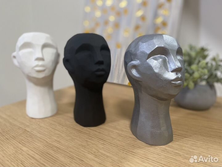 Статуэтка для интерьера