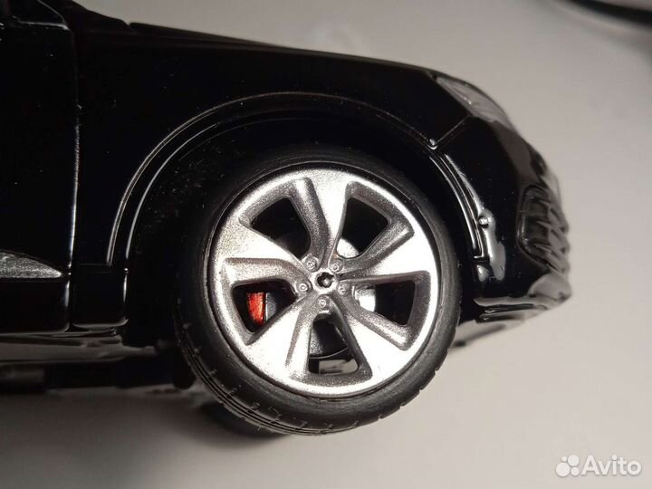 Масштабная модель audi Q7. самовывоз