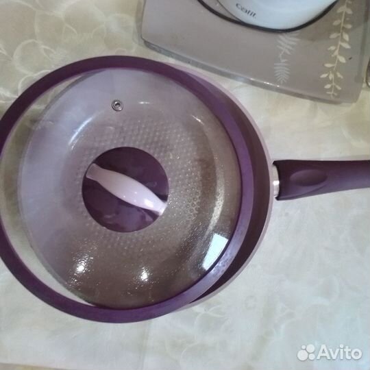 Сковорода Purple с крышкой D 26см