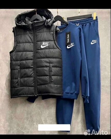 Мужской спортивный костюм