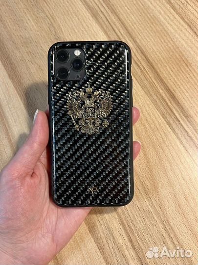 Чехол на iPhone 11 pro карбоновый