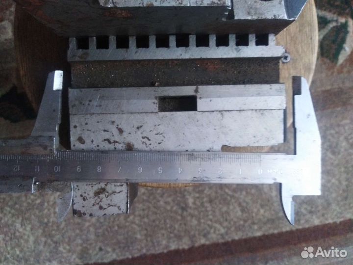 Кулачки к токарному патрону