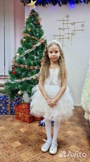 Нарядное платье для девочки