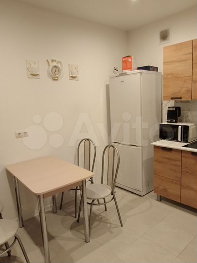 1-к. квартира, 42 м², 7/25 эт.