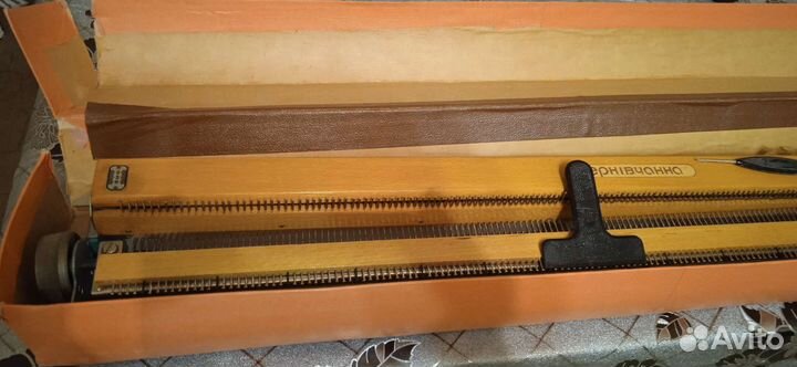 Вязальная машинка Чернивчанка