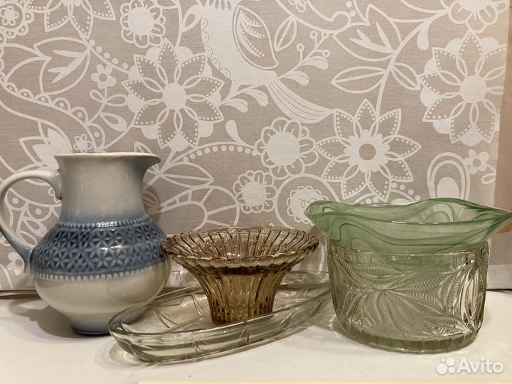 Салатники, кувшин, селедочница