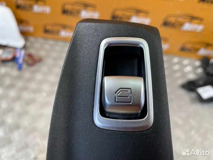 Кнопка стеклоподьемника задняя правая Mercedes Cls