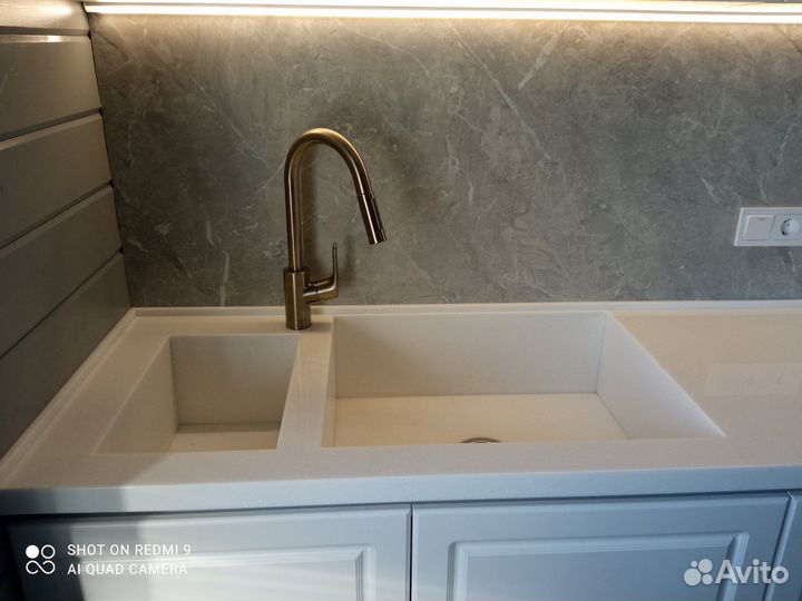 Кухонная столешница из акрилового камня