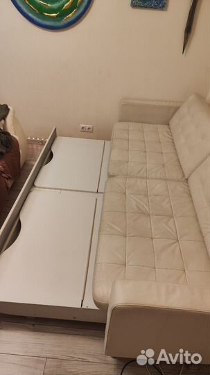 Кожаный диван раскладной