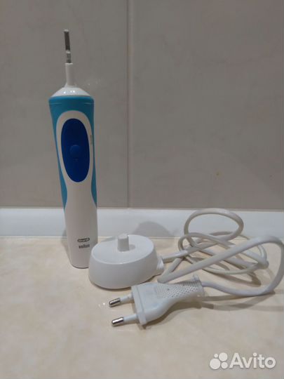 Зубная щетка электрическая Oral-B