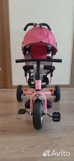 Детский трёх колёсный велосипед с ручкой
