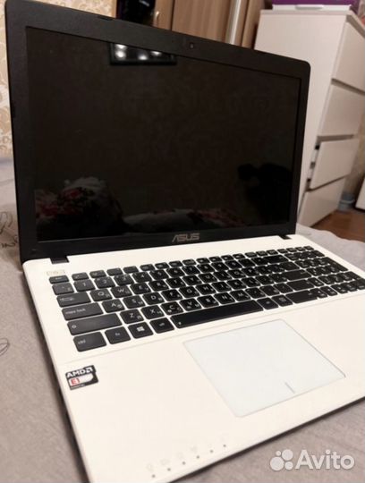 Ноутбук asus