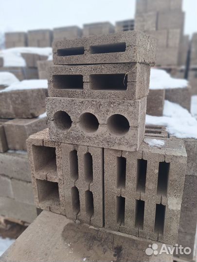 4х пустотный керамзитобетонный блок