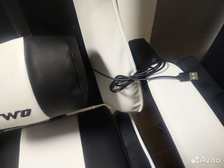 Игровые кресла новые подставка,5 расцветок