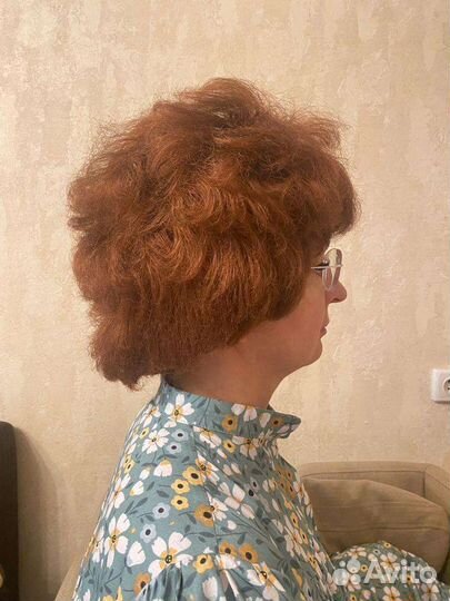Парик женский короткий, искусственный, б/у