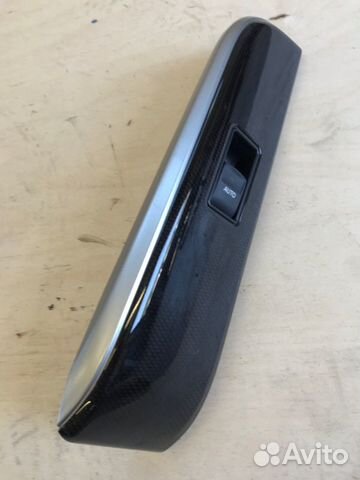 Кнопка стеклоподъемника задняя правая Toyota Camry