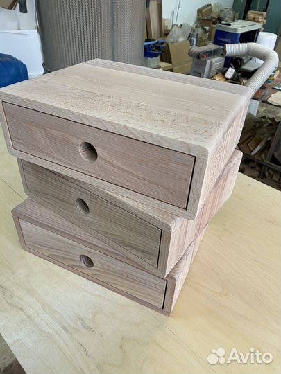 Тумба прикроватная подвесная