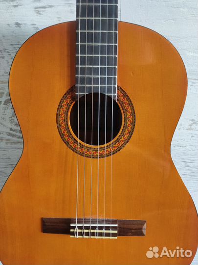Классическая гитара yamaha c40