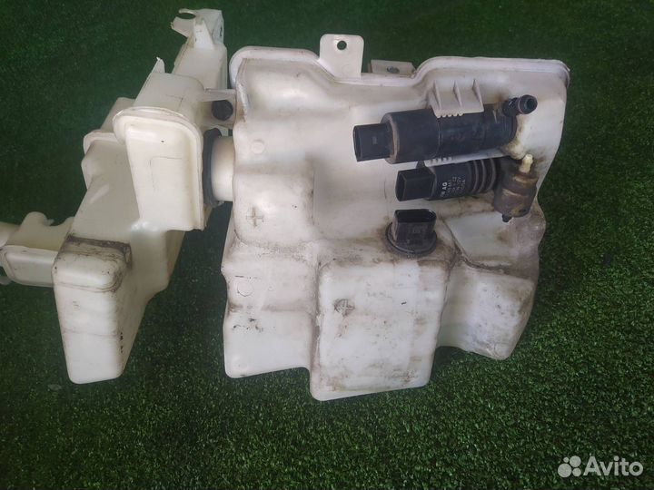 Бачок омывателя Volkswagen Passat B6 cdaa 2010