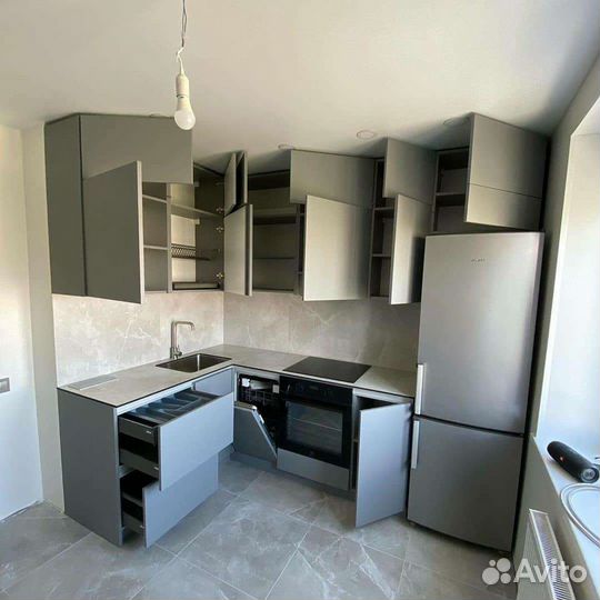 Кухонный гарнитур софт тач