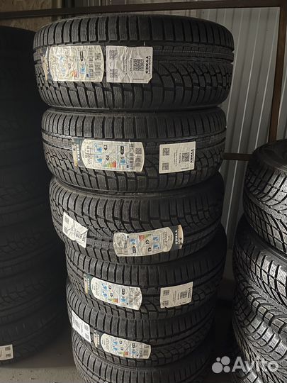 Nokian Tyres WR A4 235/50 R18 101V