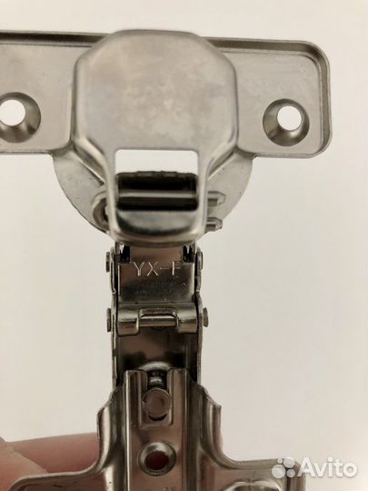 Мебельные петли на дверь лягушка с доводчиком 1 шт