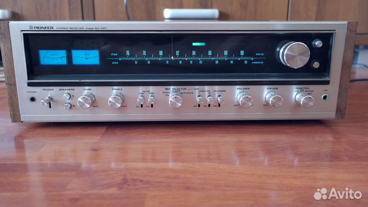 Ресивер Pioneer SX-737