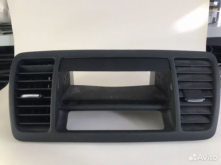 Консоль субару B13