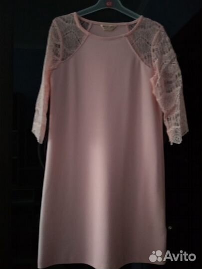 Для подростка -платье,худи, футболки, юбки, джинсы