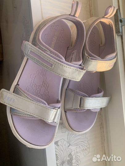 Сандалии для девочки
