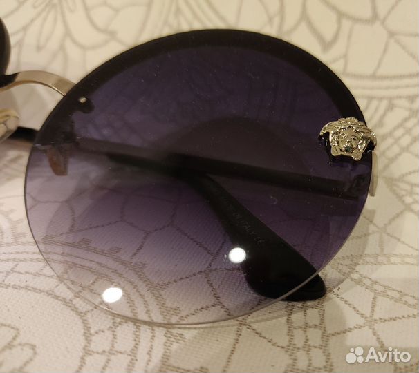 Солнцезащитные очки Versace VE2176