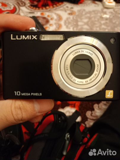 Камера Lumix 10мегапикселей