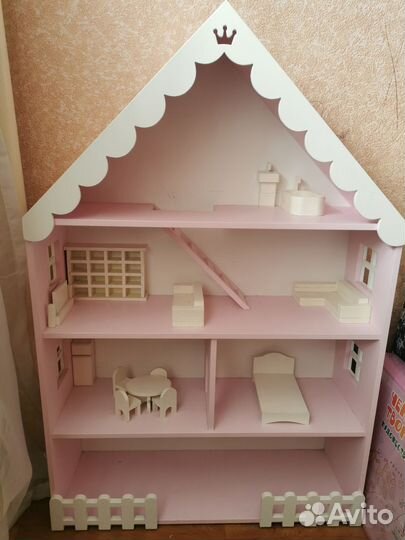 Домик кукольный