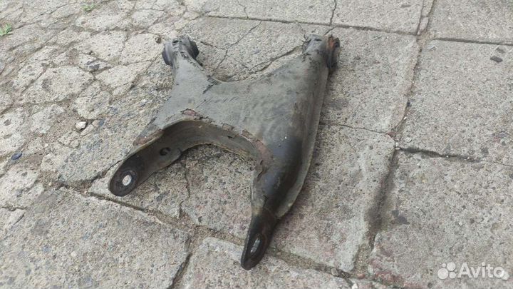 Рычаг задний правый для BMW 7 E38