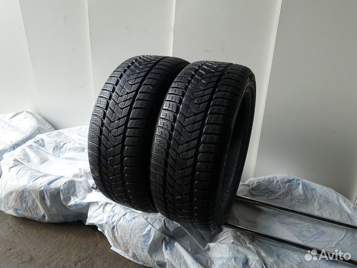Pirelli Scorpion Winter 305/35 R21